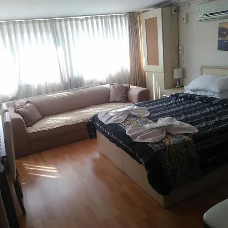 Ates Clco House 아파트호텔