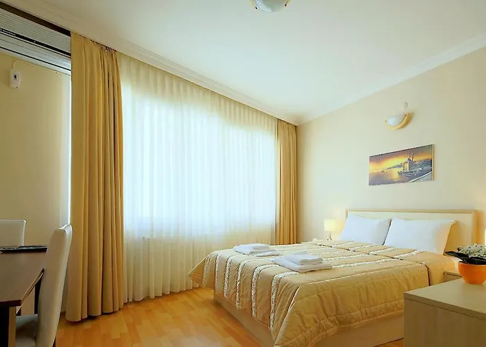 شقة فندقية Ates Clco House 3*