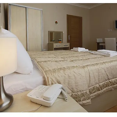 Lägenhetshotell Ates Clco House 3*