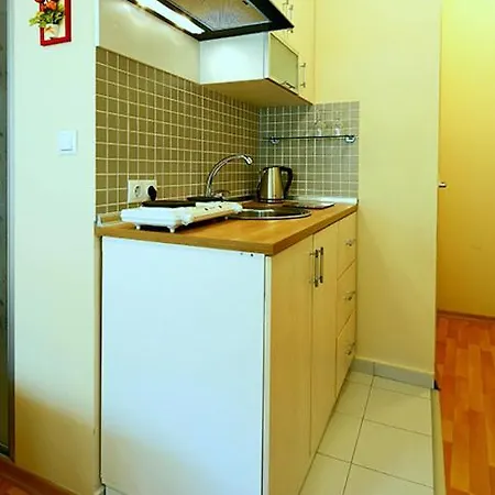 Ates Clco House 公寓式酒店 3*