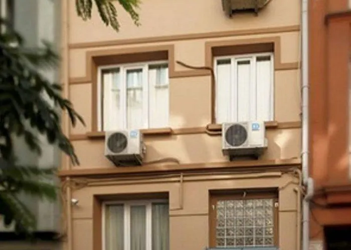 Aparthotel Ates Clco House