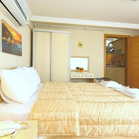 Ates Clco House Apart-hotel